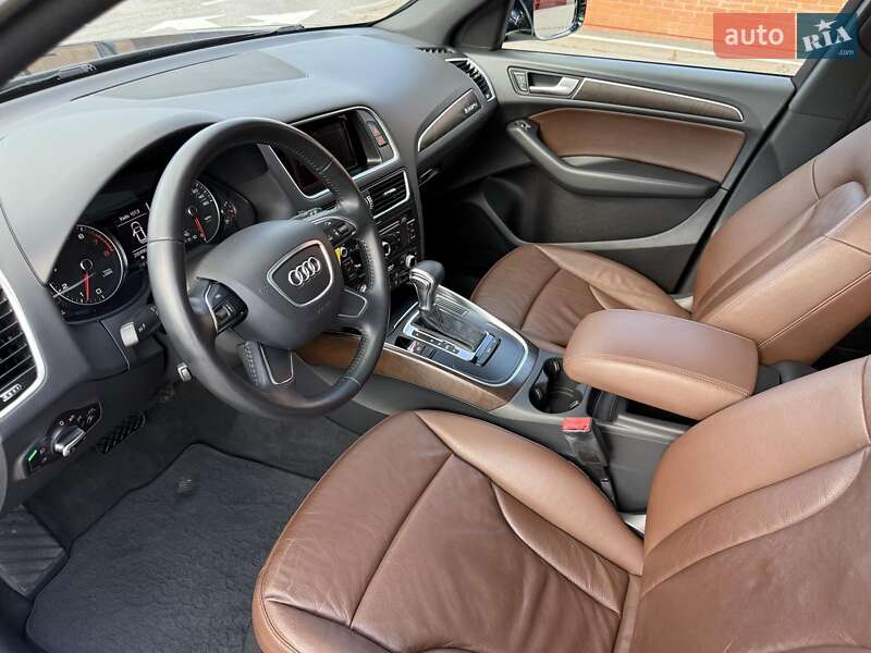 Внедорожник / Кроссовер Audi Q5 2016 в Киеве