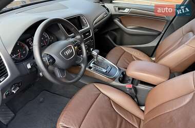 Внедорожник / Кроссовер Audi Q5 2016 в 