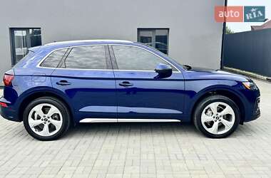 Внедорожник / Кроссовер Audi Q5 2021 в 