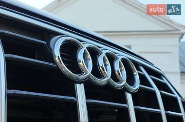 Внедорожник / Кроссовер Audi Q5 2023 в 