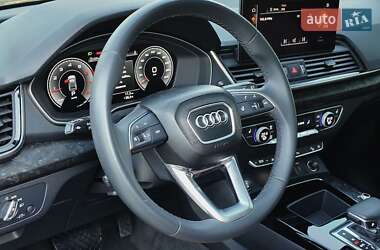 Внедорожник / Кроссовер Audi Q5 2023 в 