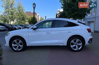 Позашляховик / Кросовер Audi Q5 2021 в 
