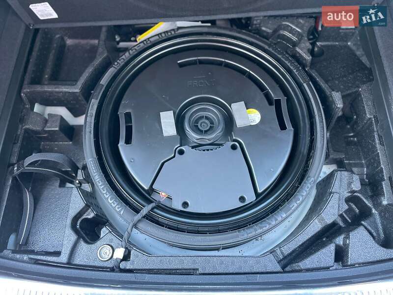 Внедорожник / Кроссовер Audi Q5 2021 в Киеве