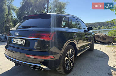 Внедорожник / Кроссовер Audi Q5 2022 в 