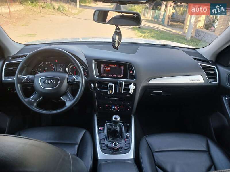 Внедорожник / Кроссовер Audi Q5 2012 в Первомайске
