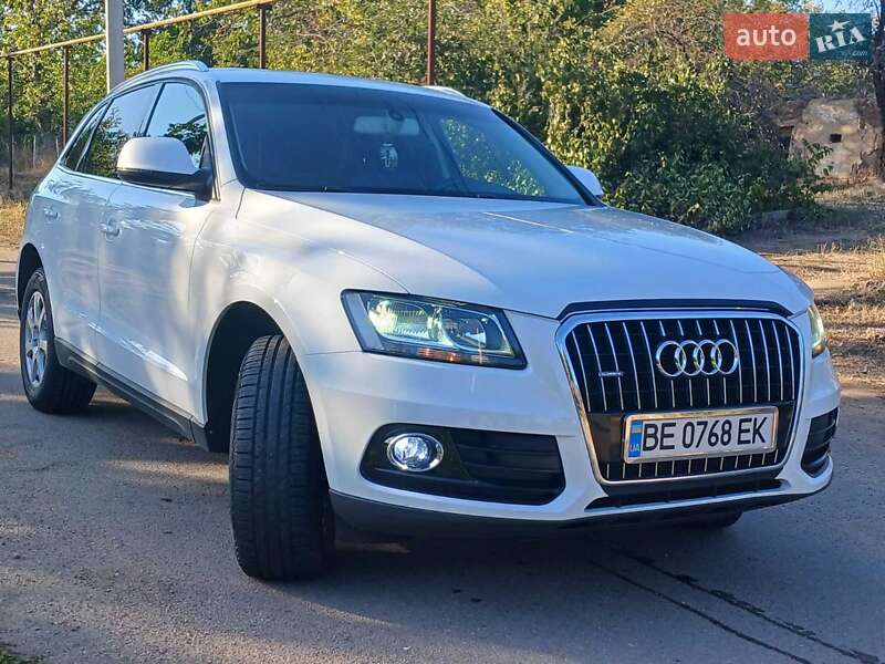 Внедорожник / Кроссовер Audi Q5 2012 в Первомайске
