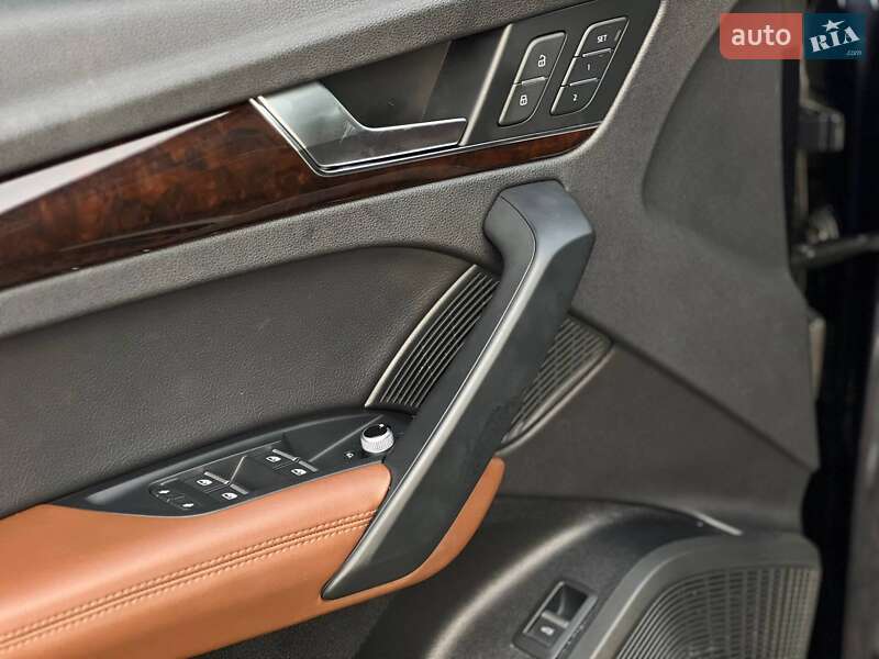 Позашляховик / Кросовер Audi Q5 2018 в Стрию