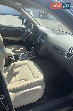 Внедорожник / Кроссовер Audi Q5 2011 в 