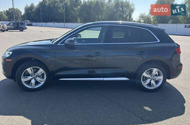 Внедорожник / Кроссовер Audi Q5 2018 в 