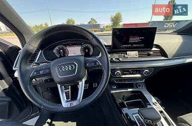 Внедорожник / Кроссовер Audi Q5 2022 в 
