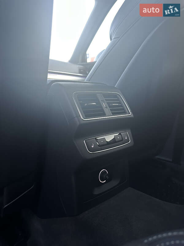 Внедорожник / Кроссовер Audi Q5 2018 в Киеве
