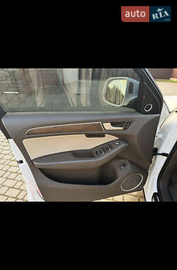 Внедорожник / Кроссовер Audi Q5 2013 в 