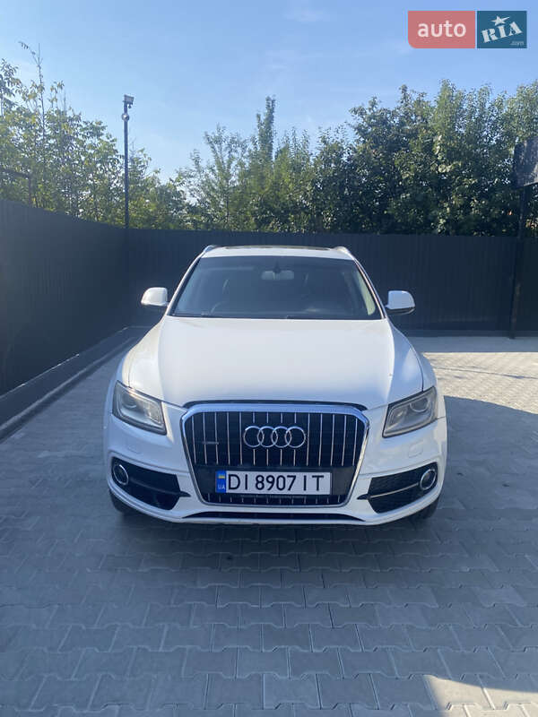 Внедорожник / Кроссовер Audi Q5 2010 в Заречье