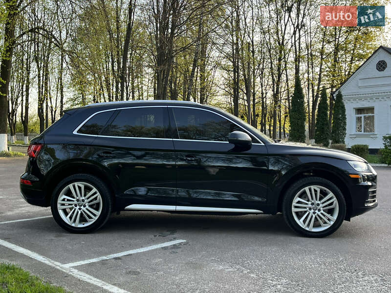 Позашляховик / Кросовер Audi Q5 2018 в Звягелі