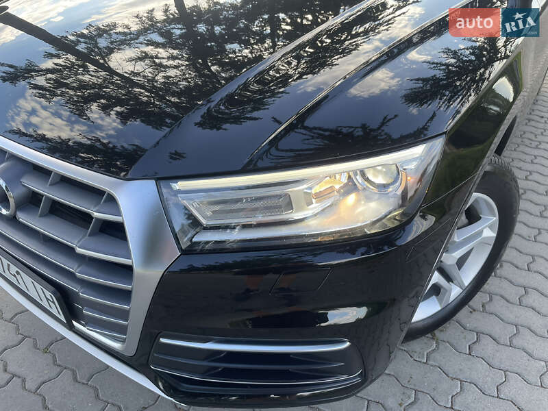 Внедорожник / Кроссовер Audi Q5 2018 в Коломые