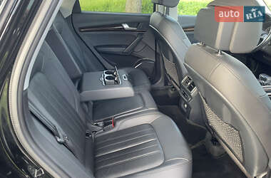 Внедорожник / Кроссовер Audi Q5 2018 в 