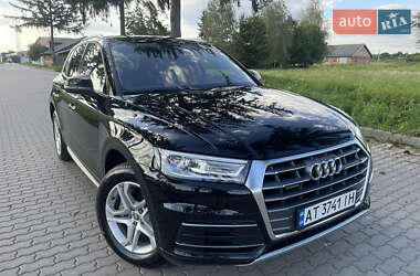 Внедорожник / Кроссовер Audi Q5 2018 в 