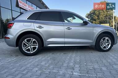 Внедорожник / Кроссовер Audi Q5 2019 в 