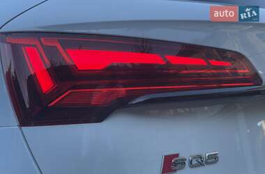 Позашляховик / Кросовер Audi Q5 2021 в 