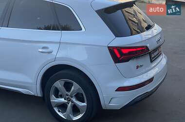 Позашляховик / Кросовер Audi Q5 2021 в 
