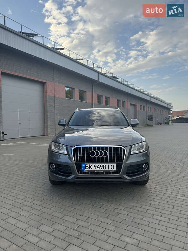 Внедорожник / Кроссовер Audi Q5 2015 в Костополе
