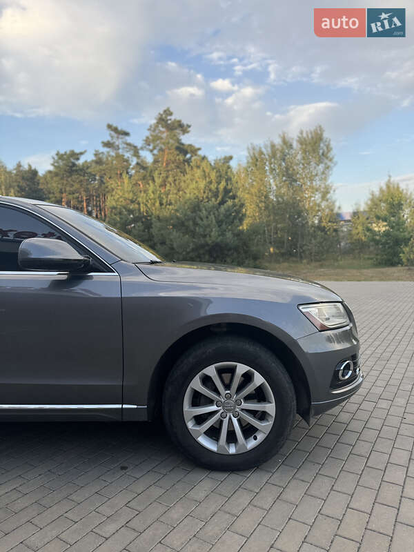 Внедорожник / Кроссовер Audi Q5 2015 в Костополе
