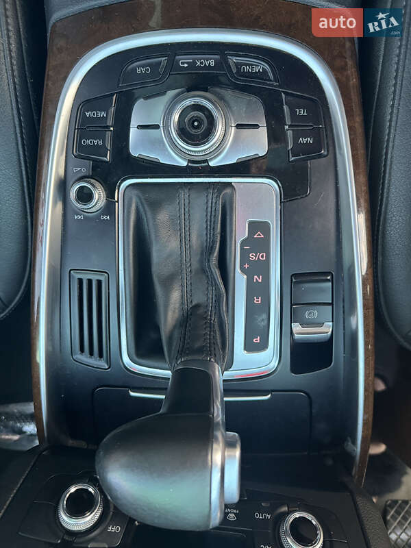 Внедорожник / Кроссовер Audi Q5 2015 в Костополе