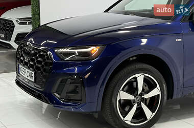 Внедорожник / Кроссовер Audi Q5 2021 в 