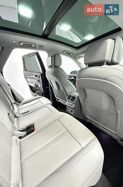 Внедорожник / Кроссовер Audi Q5 2021 в 