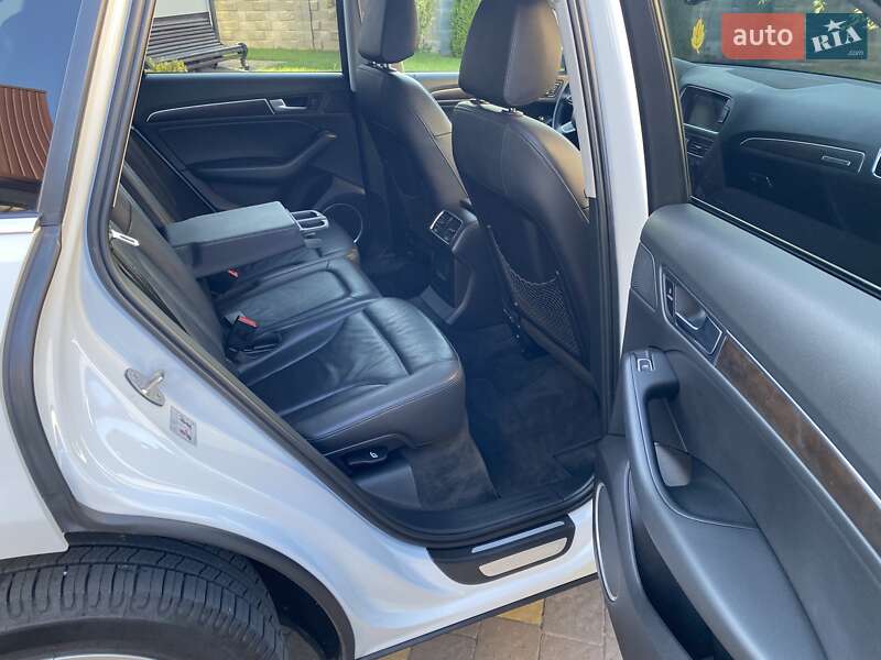 Внедорожник / Кроссовер Audi Q5 2014 в Ровно
