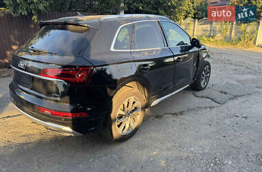 Позашляховик / Кросовер Audi Q5 2022 в 