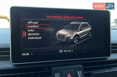 Внедорожник / Кроссовер Audi Q5 2017 в 