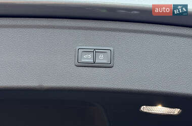 Позашляховик / Кросовер Audi Q5 2018 в 