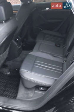 Позашляховик / Кросовер Audi Q5 2020 в 