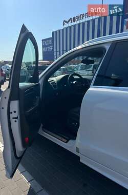 Позашляховик / Кросовер Audi Q5 2013 в 