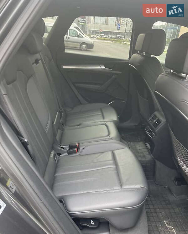 Внедорожник / Кроссовер Audi Q5 2020 в Львове фото 2 Внедорожник / Кроссовер Audi Q5 2020 в Львове