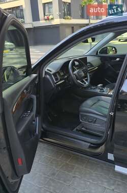 Внедорожник / Кроссовер Audi Q5 2020 в 
