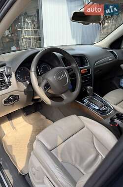 Позашляховик / Кросовер Audi Q5 2010 в 