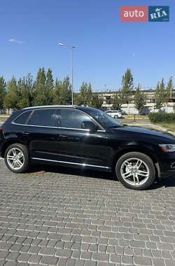 Внедорожник / Кроссовер Audi Q5 2016 в 
