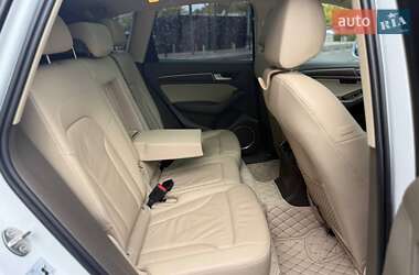 Позашляховик / Кросовер Audi Q5 2016 в 