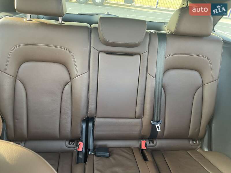 Внедорожник / Кроссовер Audi Q5 2016 в Нововолынске