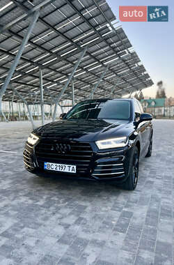 Внедорожник / Кроссовер Audi Q5 2019 в 