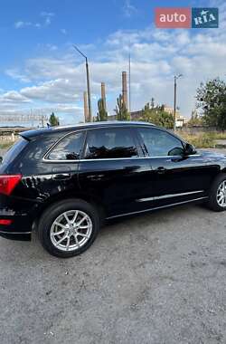 Позашляховик / Кросовер Audi Q5 2010 в 