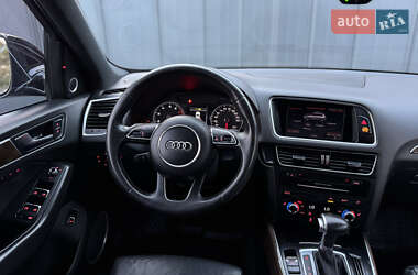 Внедорожник / Кроссовер Audi Q5 2015 в 