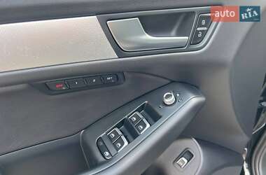Внедорожник / Кроссовер Audi Q5 2015 в 
