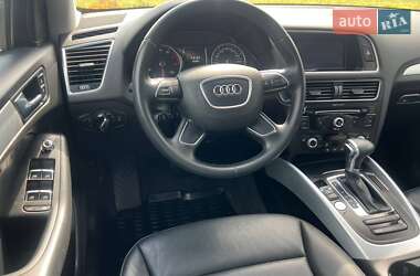 Внедорожник / Кроссовер Audi Q5 2015 в 