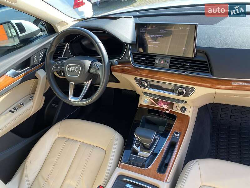Внедорожник / Кроссовер Audi Q5 2020 в Львове