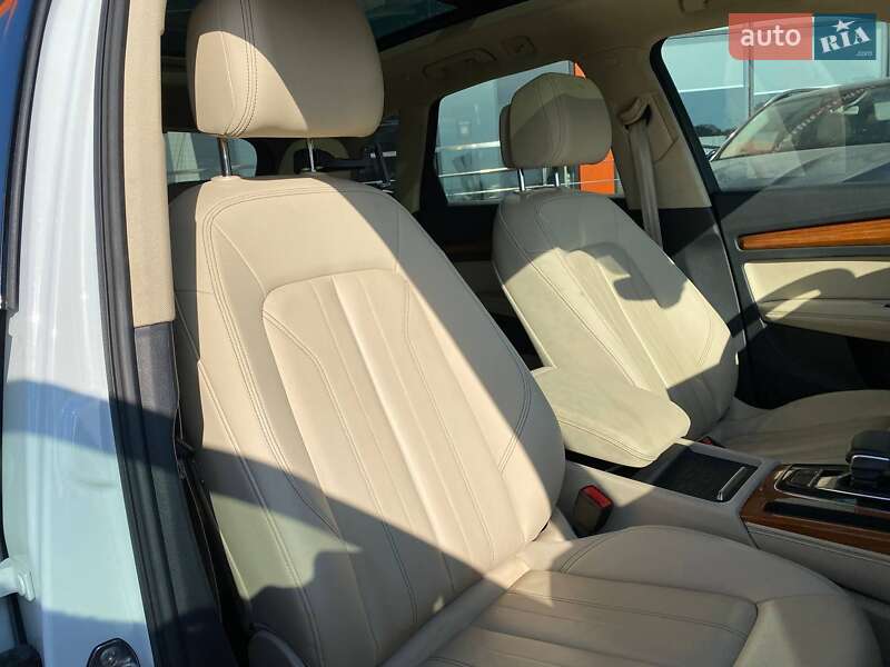Внедорожник / Кроссовер Audi Q5 2020 в Львове