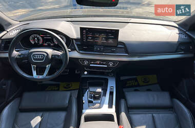 Позашляховик / Кросовер Audi Q5 2022 в 