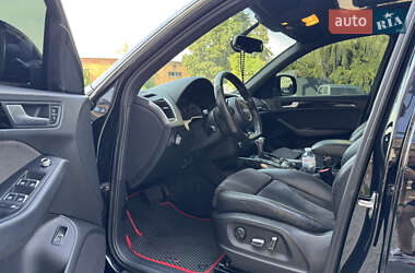 Внедорожник / Кроссовер Audi Q5 2012 в 